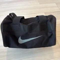 NIKE ミニボストンバッグ コンパクト 黒 ナイキ スポーツバッグのサムネイル