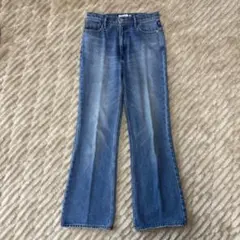 美品　ドレステリア　フレア　デニムパンツ　センタープレス　36 水色デニムのサムネイル