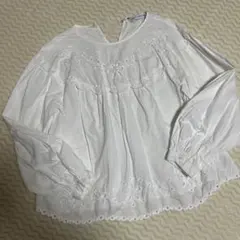 ZARA ザラ　お花　カットワーク　刺繍　長袖　ブラウス　ホワイト　XS