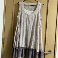 アクシーズファム⭐︎花刺繍ワンピース