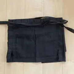 （104） 黒いエプロン 5ポケット付き