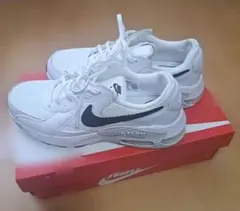 NIKE AIR MAX 　エクシー　レディーススニーカー　ホワイト　25cmのサムネイル