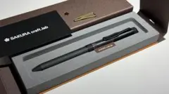 Item thumbnail for item c2c2389d-18d3-4c10-88fa-fa336ef279d9