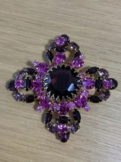 期間限定値下げ　WEISS ワイス　ヴィンテージのブローチ