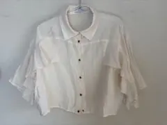 JEANASIS フリル付きアイボリーシャツ