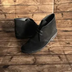 【送料無料】CLARKS デザートブーツ 26.5 スエードUS規格 クラークス
