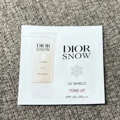 Dior　ディオール スノーUVシールドトーンアップ50+