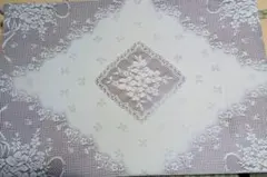【訳あり】レース テーブルクロス 120cm×140cm マルチカバーのサムネイル