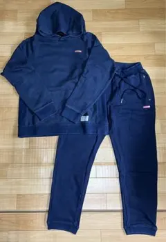 Item thumbnail for item ffdf182a-a0af-4fb3-badc-7f0a8b9446c1