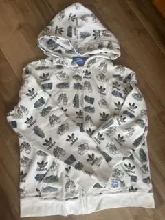 adidas アディダス　パーカー　フード　トップス