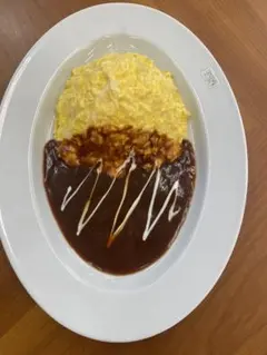 ふわとろ卵のデミグラスソースオムライス　食品サンプルのサムネイル