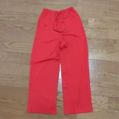 GU パンツ　Redカラー　Sサイズ
