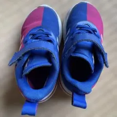 ミッキーマウス スニーカー 青とピンク