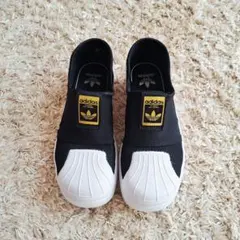 adidasキッズ スリッポン20.0㎝ブラック/ホワイトアディダス スニーカー