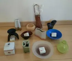 陶器製花瓶セットとガイドブック　千趣会　1月から12月