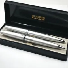Dunhill ダンヒル ボールペン ゴールド・シルバー 2本セット - メルカリ