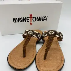7m39 MINNETONKA ビーズ トングサンダル ブラウンのサムネイル