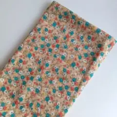 レトロ花柄ハギレ 90幅×156cm +余り35×46cm