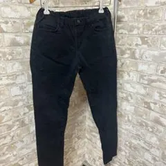 ユニクロブラックスキニーパンツ 150