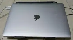 MacBook Pro 13-inch,2017 Retina スタンド付き