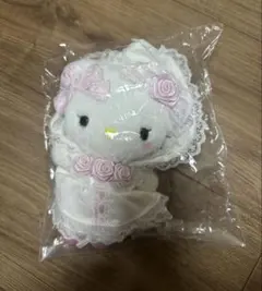 サンリオ　ハローキティ ホワイトフリル　マスコットホルダー