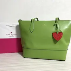 早い者勝ち！訳あり新品 kate spadeトートバッグ ストロベリーチャーム