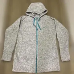 美品！UNDER ARMOURフード付きパーカー グレー