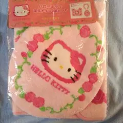 新品未使用　ハローキティ トイレ用マット・カバー３セット　普通タイプ