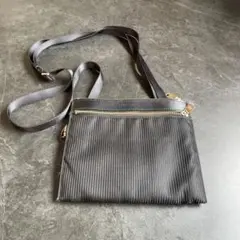 ポールスミス　サコッシュ 黒　カーキのサムネイル