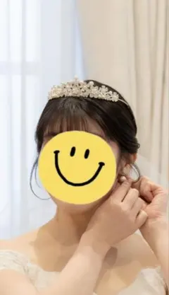 ブライダルティアラ　花×パール×クリスタル（シルバー）