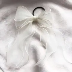 【未使用】ビッグリボン　髪飾り　美品　White おめかし