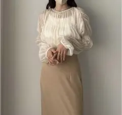 アイボリー シフォン 長袖ブラウス　louere