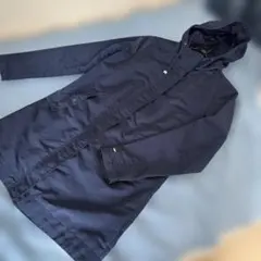 な*ゆ様 Tommy Hilfiger ネイビー フード付き コートのサムネイル