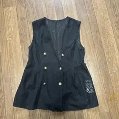 黒のダブルブレストノースリーブベスト