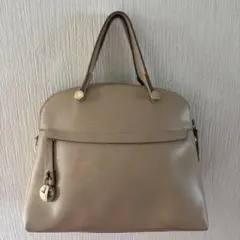 ✨希少色　美品✨FURLA フルラ パイパーL ペールクリーム2way A4可 ✨希少色 美品✨FURLA フルラ パイパーL ペールクリーム2way A4可