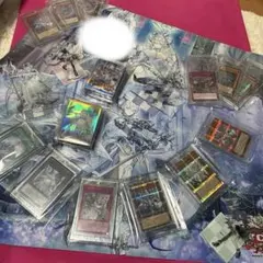 遊戯王　ラビュリンス　プレイマット、スリーブと＋白銀姫絵違い25thシクセット 遊戯王 ラビュリンス プレイマット、スリーブと＋白銀姫絵違い25th