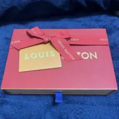 LOUIS VUITTON 赤金パッケージ 収納袋・メッセージカード付き