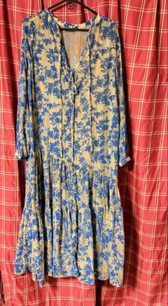 花柄ロングワンピース 長袖 Vネック