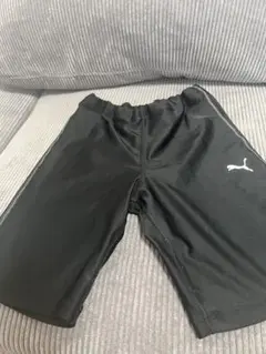 PUMA ブラック水着 150サイズ