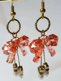 ハンドメイドピアス☆赤色