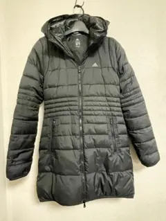 adidas ダウンコート　黒
