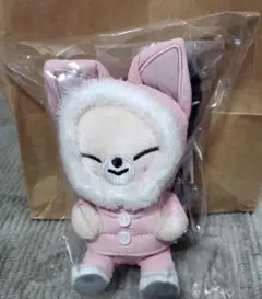 Item thumbnail for item 4d012f36-510d-44c8-9394-f1628ec36398