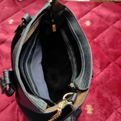 黒のハンドバッグ 約20cm x 25cm