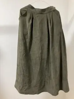 オリーブグリーン スエード風 ロングスカート