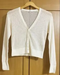 試着のみ　ユニクロ　透かし編み　Vネック　カーディガン　ベージュ　sサイズ　長袖