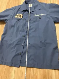 THE NORTH FACE 半袖シャツ ブルー