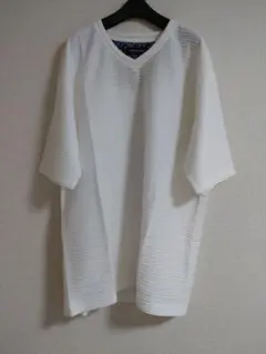 新品未使用　VネックTシャツ LLサイズ ホワイト