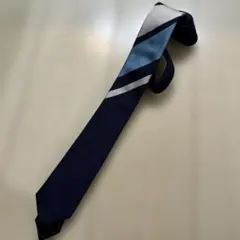 HUGO BOSS ネイビー ストライプ ネクタイ