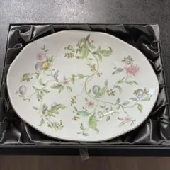 Wedgwood Sweet Plum オーバル皿のサムネイル