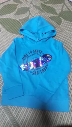 GU 新品未使用品 キッズ スパンコールパーカー